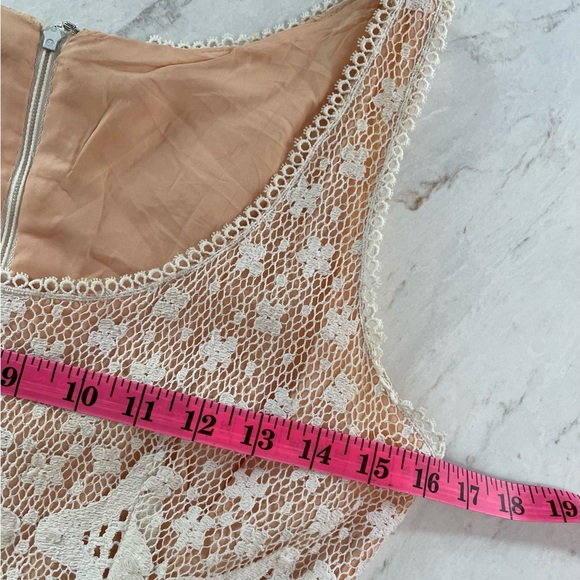 Vintage VICTOR COSTA Cream Lace Sleeveless Long Dress, Size S/M - Picture 12 of 15